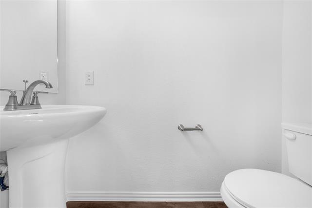 Building Photo - 100 Capewood Dr