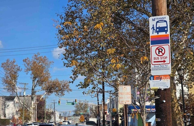 Building Photo - 157 Neptune Ave