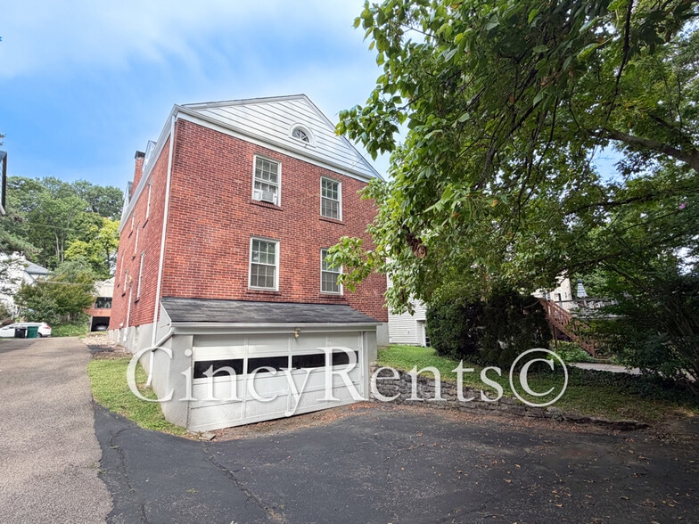 Building Photo - 3434 Ault View Ave