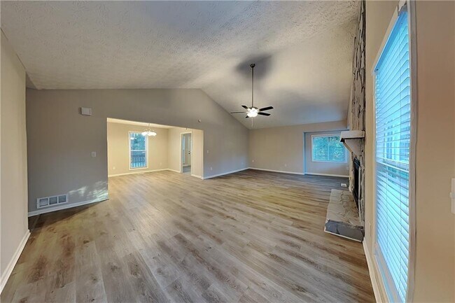 Building Photo - 4798 Southern Ct NW