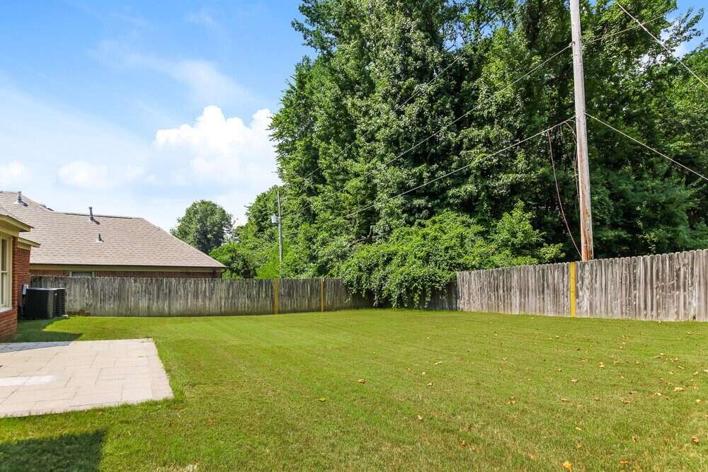 Building Photo - 9354 Sarsen Dr