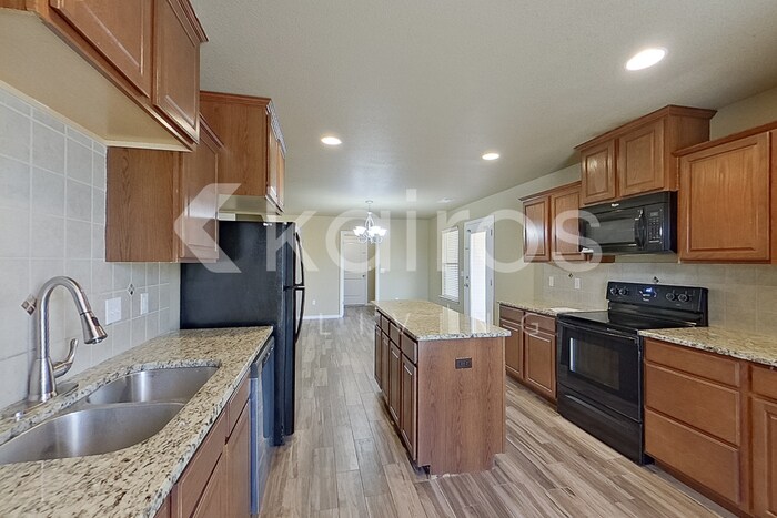 Building Photo - 7406 Vail Drive