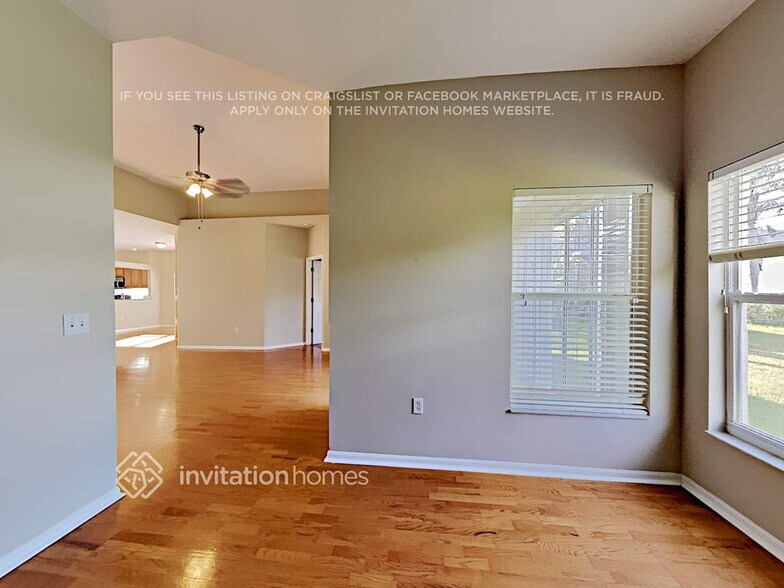 Building Photo - 12331 Hollybush Terrace