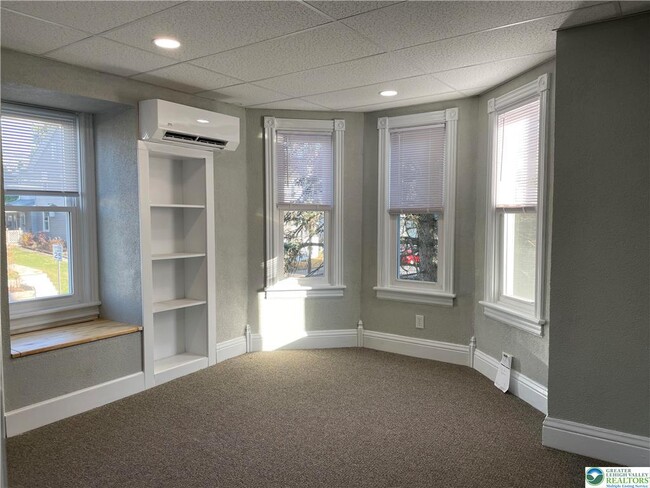 Building Photo - 1124 2nd St