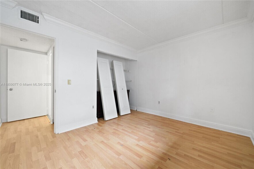Building Photo - 6135 NW 186th St