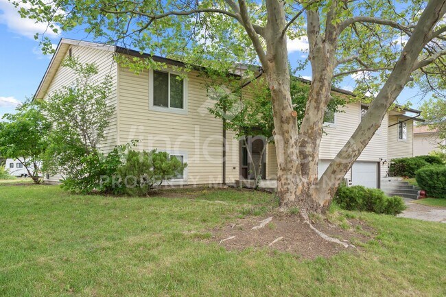 Building Photo - 2121 S Herald Rd