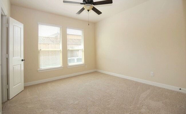 Building Photo - 10911 Upland Pass Dr