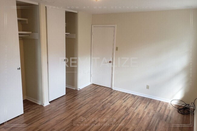 Building Photo - Beautiful 4 Bed 2 Bath Home in Daphne!!