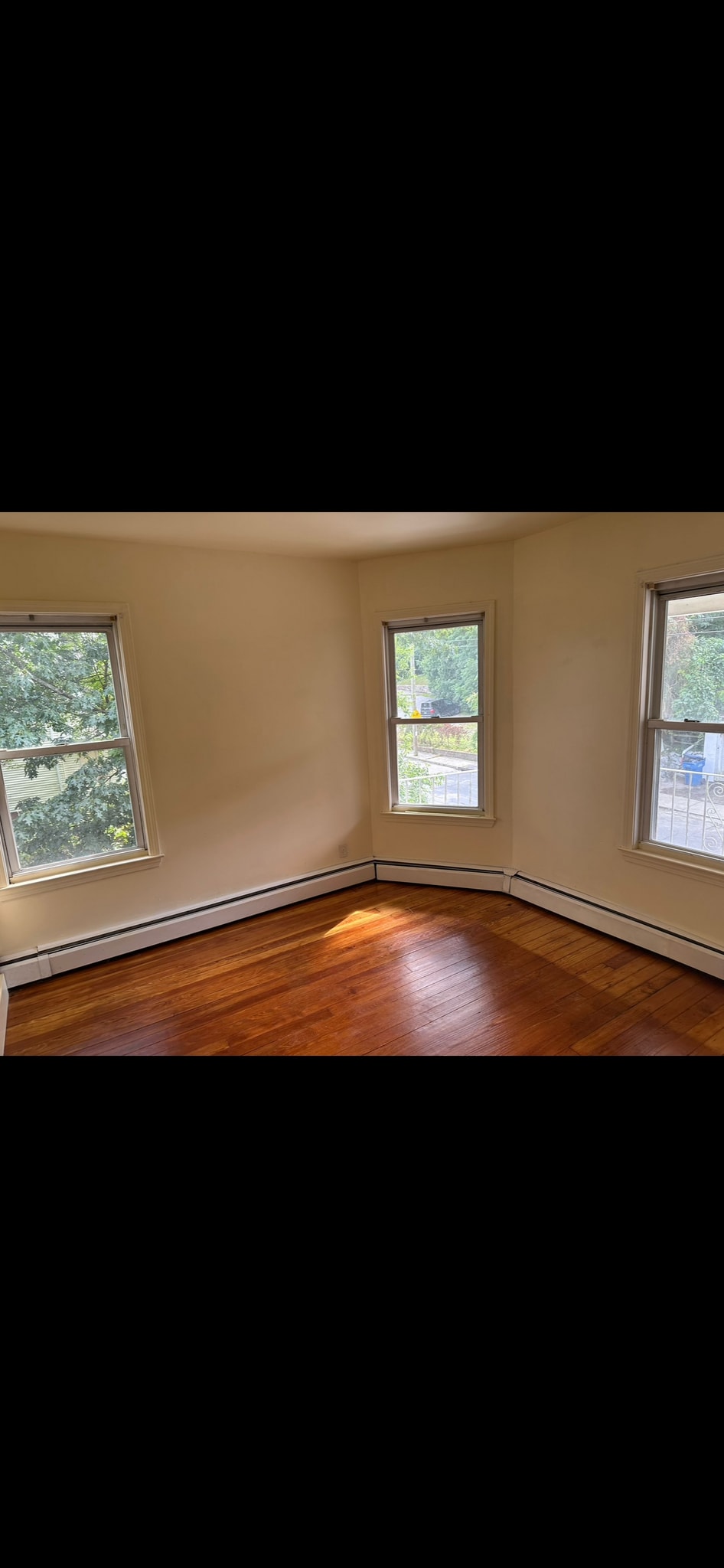 Building Photo - 373 Congress Ave