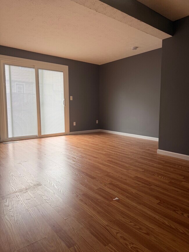 Building Photo - 2950 Mossy Brink Ct