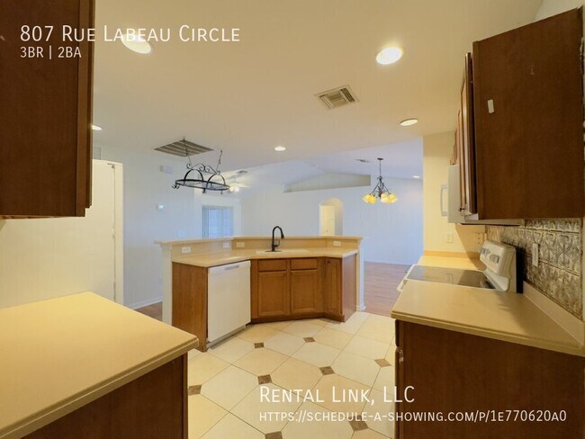 Building Photo - 807 Rue Labeau Cir