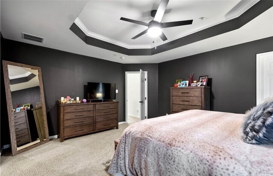 Building Photo - 294 Maple Ridge Dr