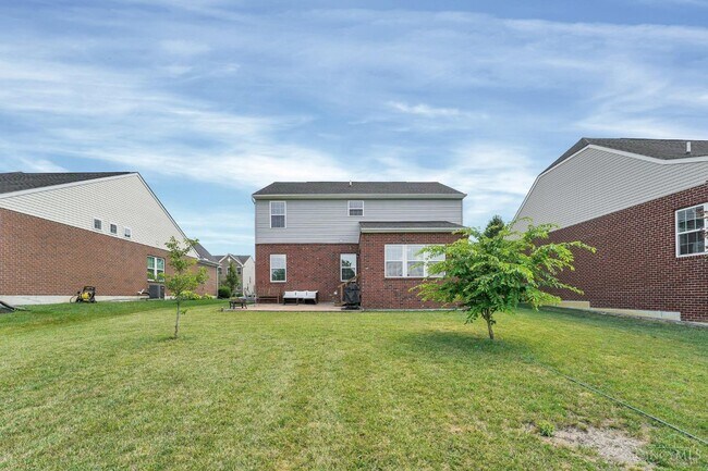 Building Photo - 6468 Holly Ln