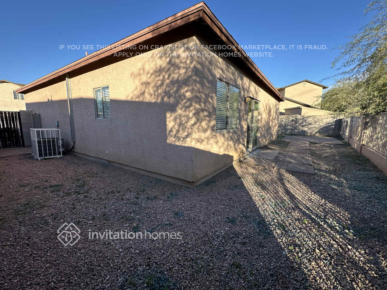 Building Photo - 833 E Minton St