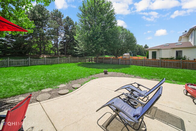 Building Photo - 3569 Charlemaine Dr