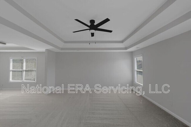 Building Photo - 50 Trinity Ln