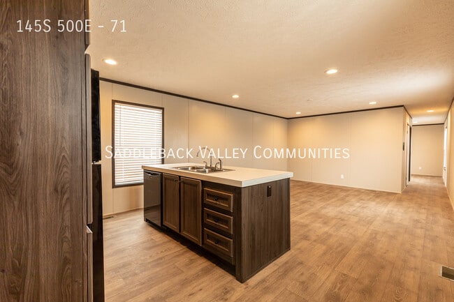 Building Photo - 145 S 500 E