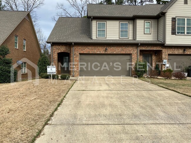 Building Photo - Townhome for rent in Gardendale!!! Availab...