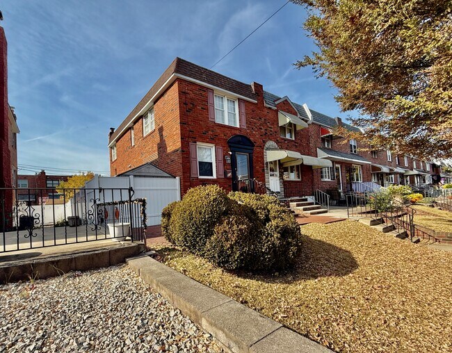 Building Photo - 3134 S 17th St
