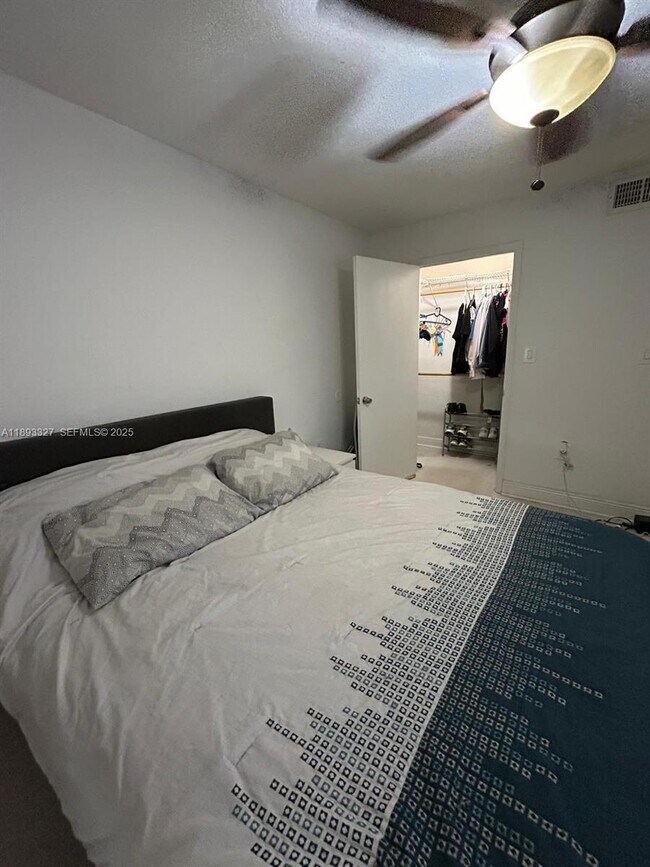 Building Photo - 15551 SW 104th Terrace