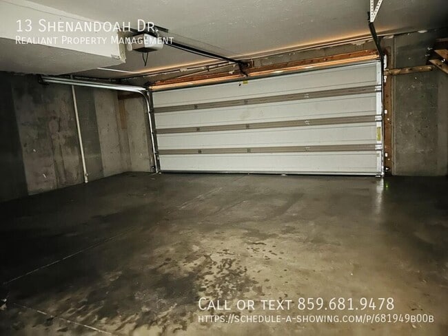 Building Photo - 13 Shenandoah Dr