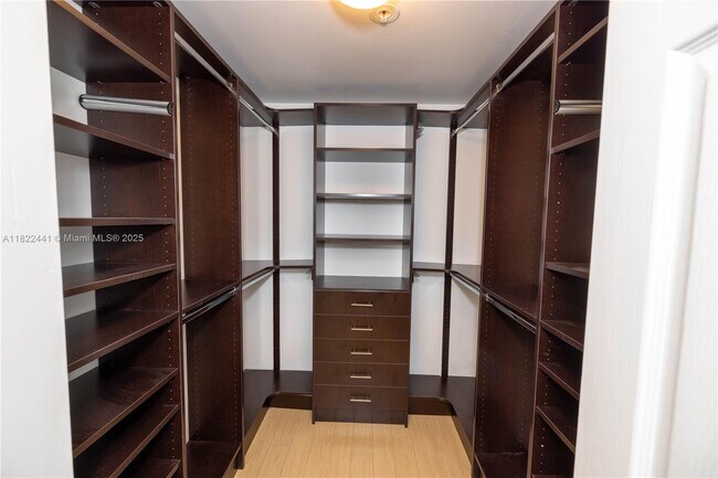 Building Photo - 50 Menores Ave