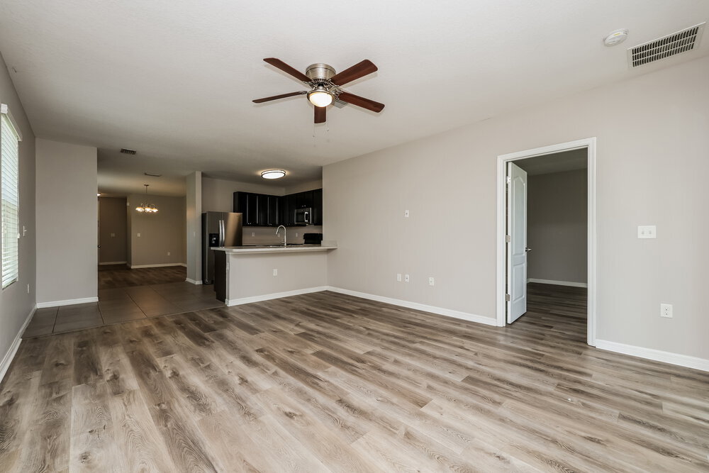 Building Photo - 10540 Whispering Hammock Dr