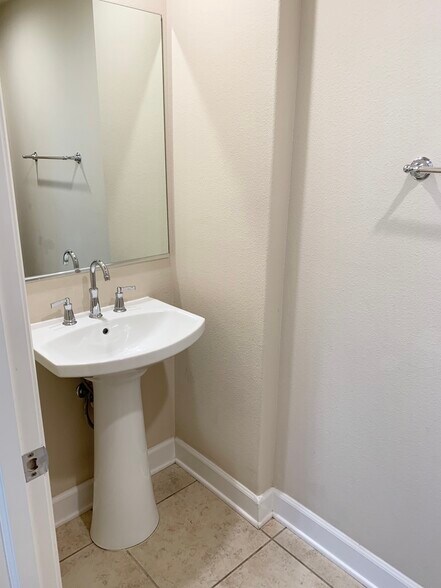 Building Photo - 7945 Whimbrel Lane