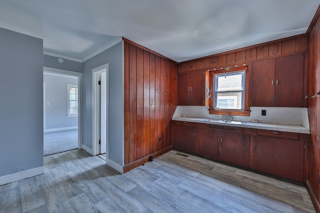 Building Photo - 605/607 N 5th