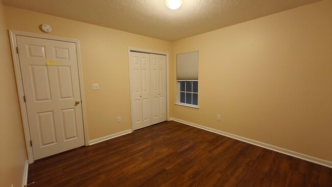 Building Photo - 5150 Saddle Cir
