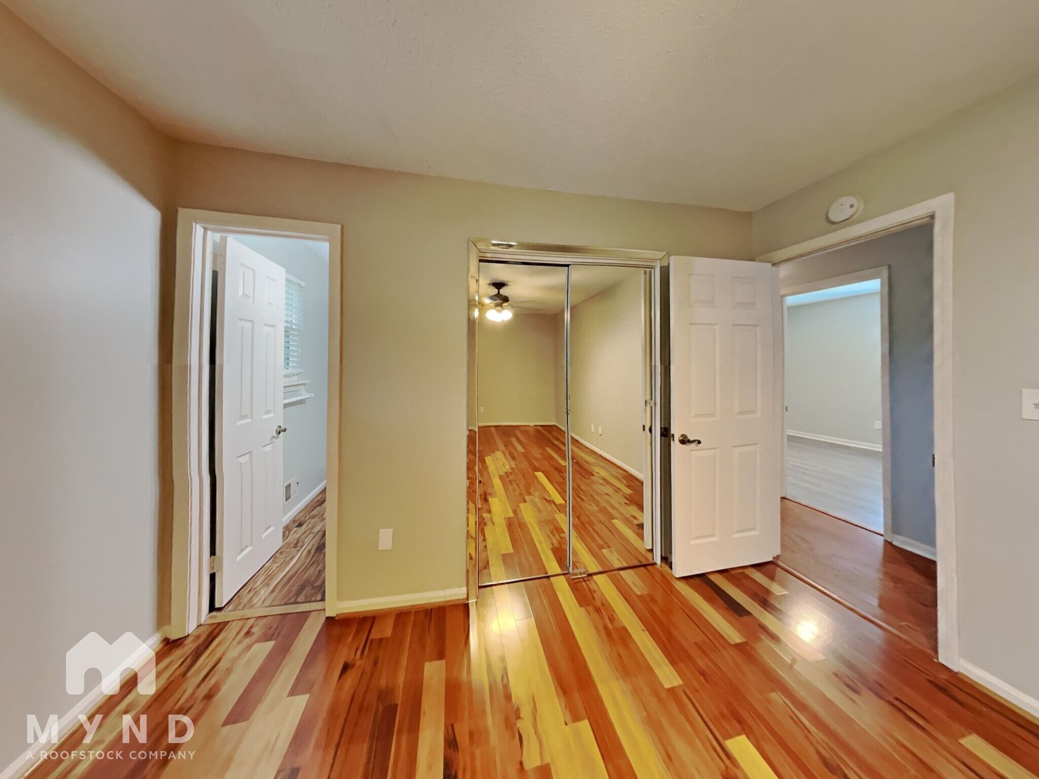 Building Photo - 532 Windy Ln