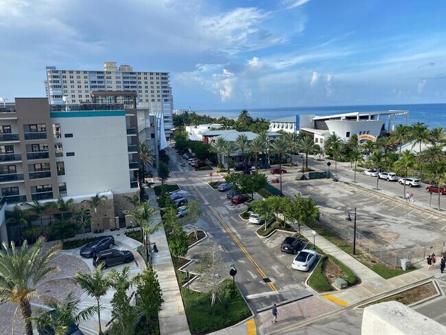 Building Photo - 133 N Pompano Beach Blvd