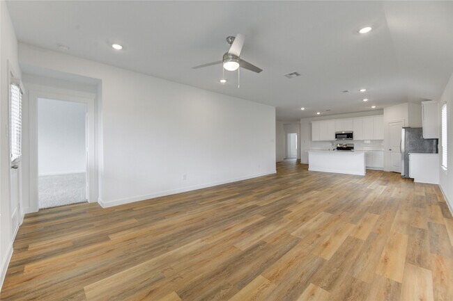 Building Photo - 9027 Rose Water Trl