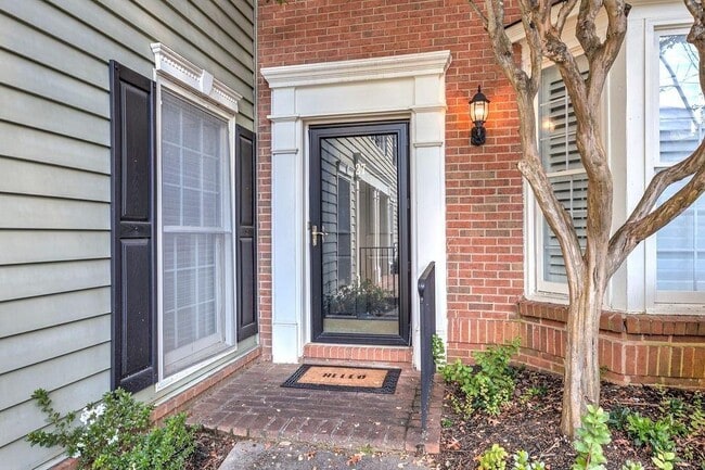 Building Photo - 27 Mt Vernon Cir