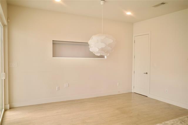 Building Photo - 207 Adrian Dr