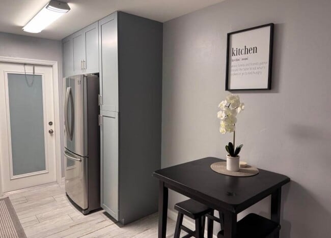 Building Photo - 136 Akron St