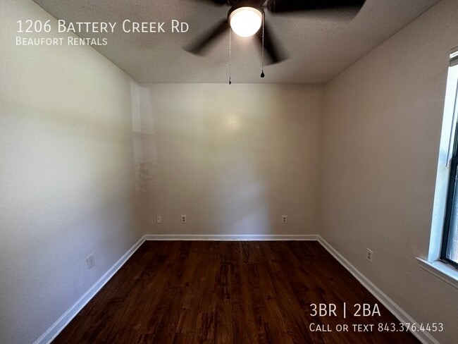Building Photo - 1206 Battery Creek Rd