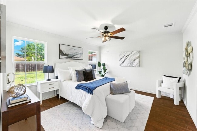 Building Photo - 18112 Topsail St