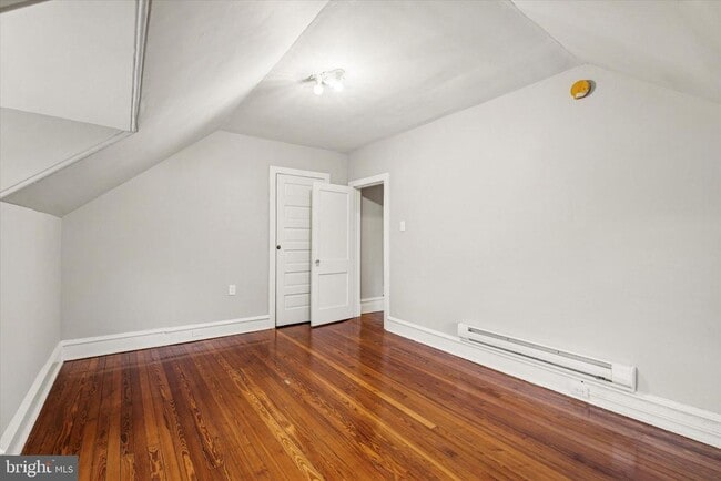 Building Photo - 111 E Gorgas Ln