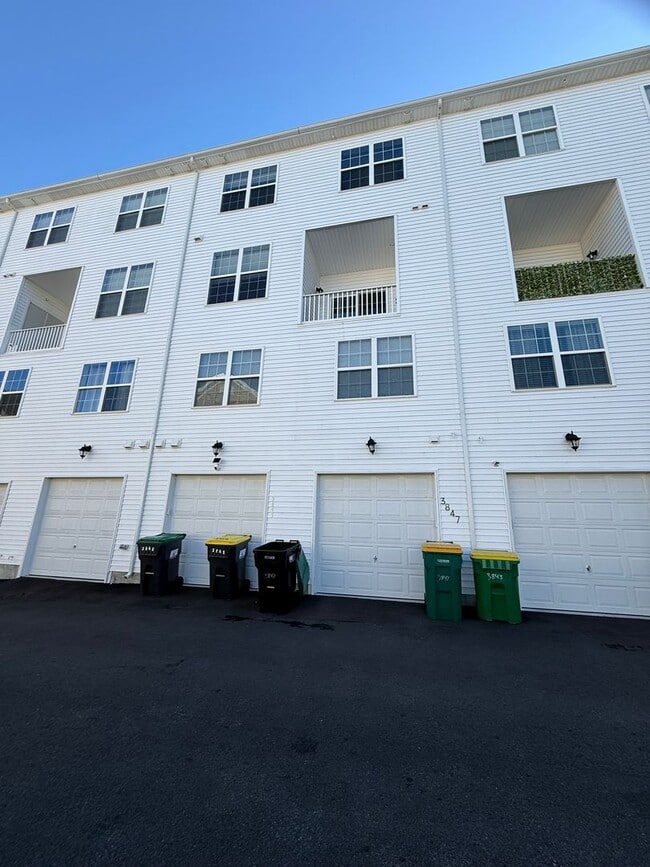 Building Photo - Darley Green townhome - 3 bedroom, 2.5 bathroom with 1 car garage - NEW CASTLE COUNTY WORKFORCE H...