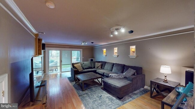 Building Photo - 3 Fillmore Pl