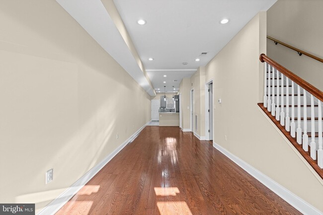 Building Photo - 1307 N Patterson Park Ave