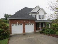 Building Photo - 305 Cinnamon Way