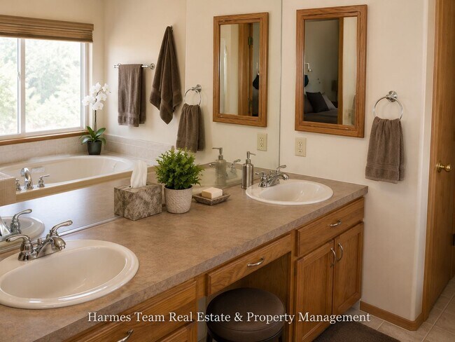 Building Photo - Spacious Home with Mountain Views & Finished Basement