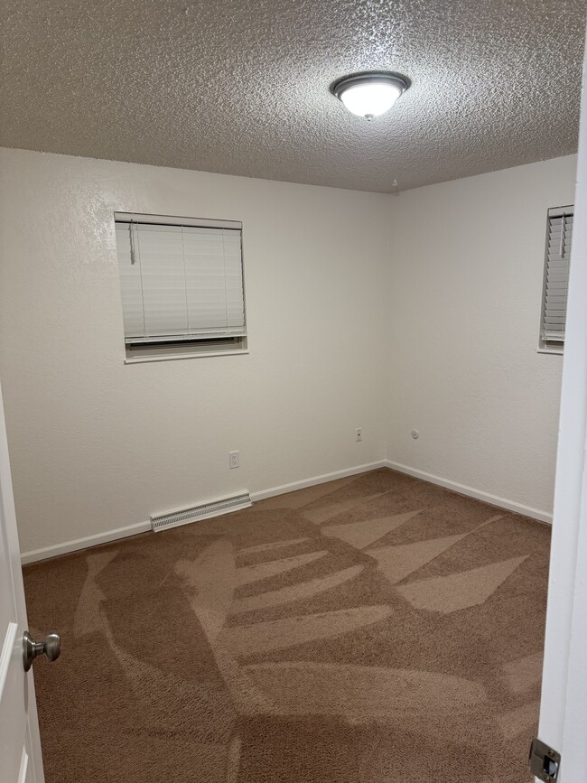 Building Photo - 16828 E 7th Pl