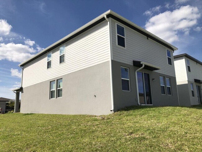 Building Photo - 3079 Bella Vista Dr