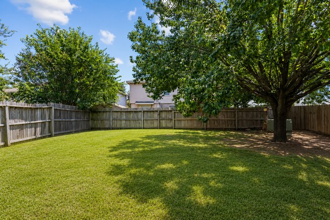 Building Photo - 10526 Marigold Bay