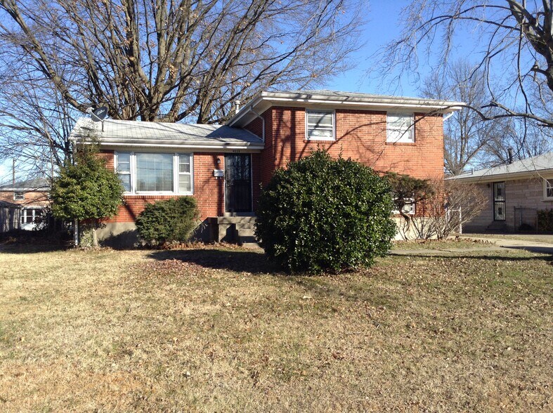 Building Photo - 4113 Wooded Way