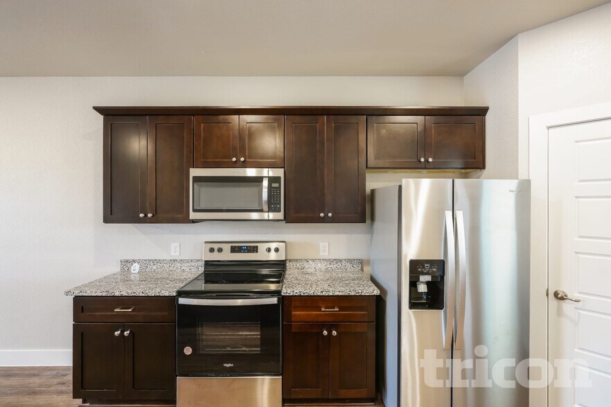 Building Photo - 10333 Ft Teran Trl