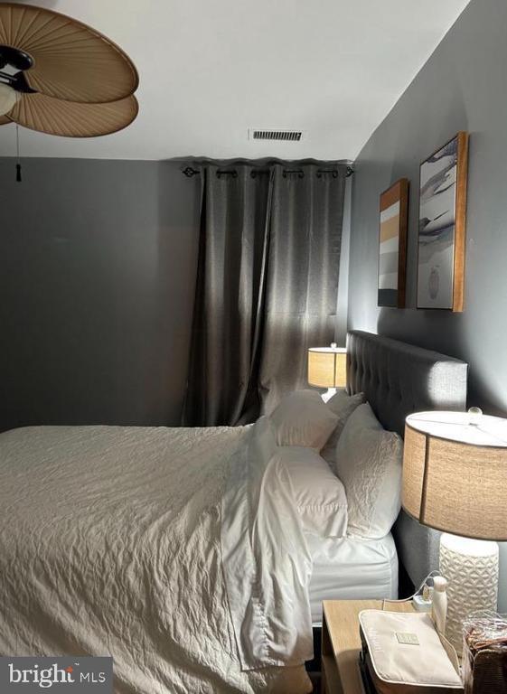 Building Photo - 3856 Porter St NW